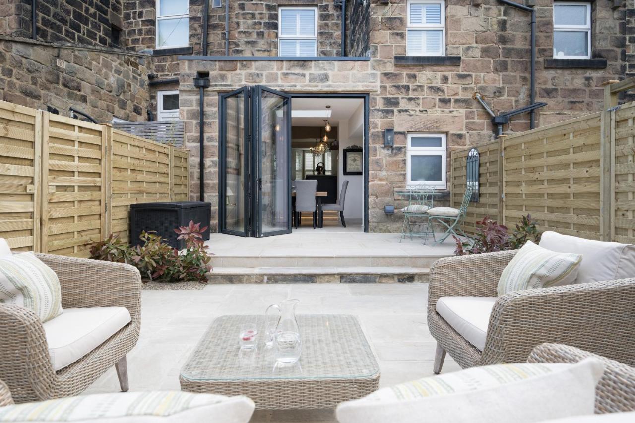 Townhouse By Harrogate Serviced Apartments Exterior photo