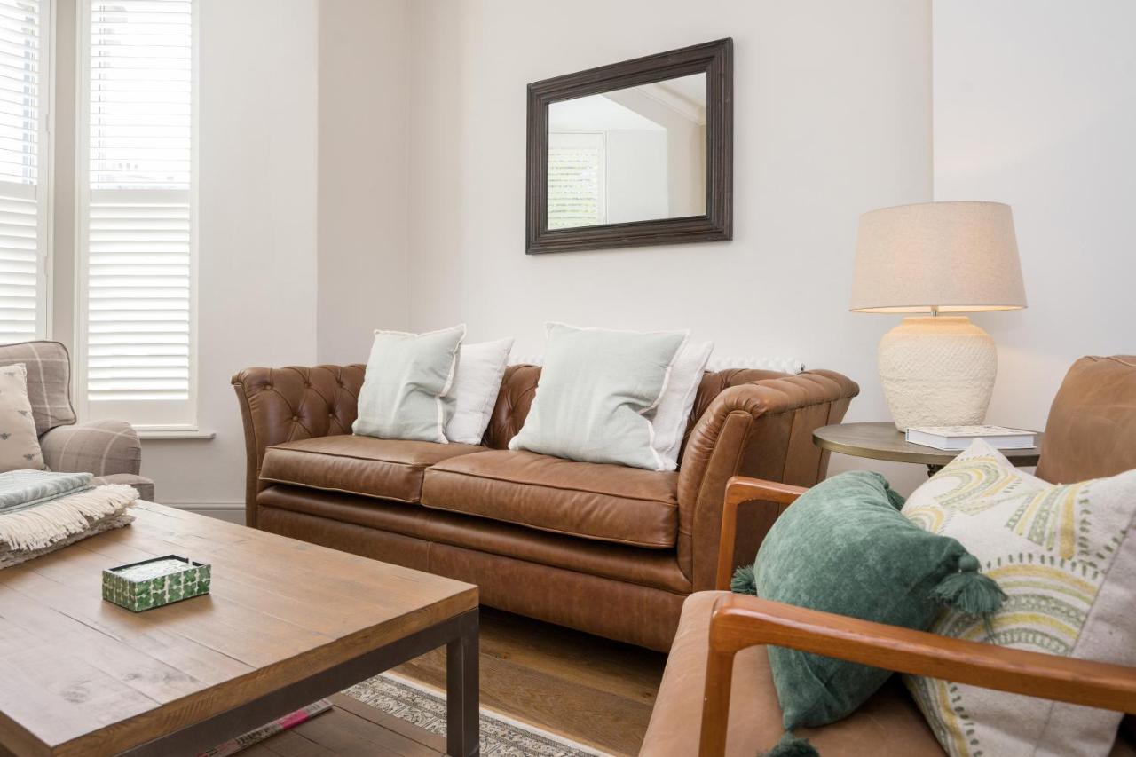 Townhouse By Harrogate Serviced Apartments Exterior photo